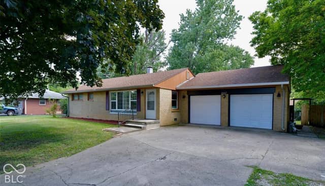 2447 Depauw Road, Indianapolis, IN 46227, photo 2 of 10