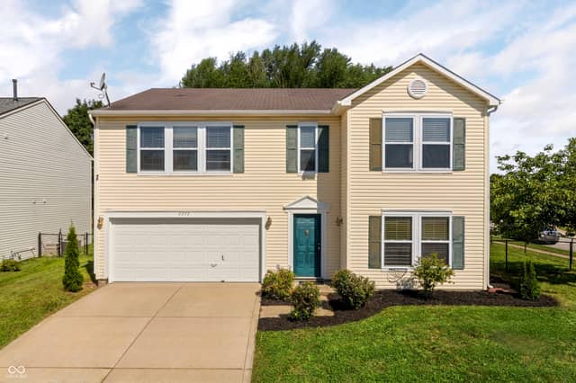 2272 Westmere Drive, Plainfield, IN 46168, photo 2 of 28