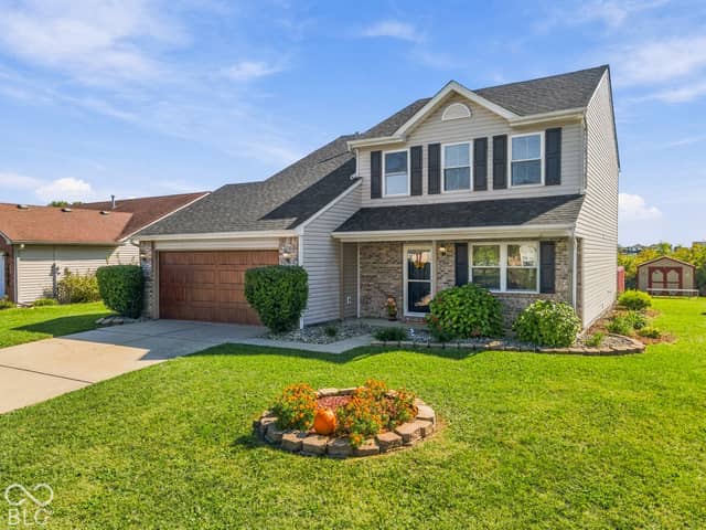 1225 Charlotte Way, Shelbyville, IN 46176, photo 3 of 50