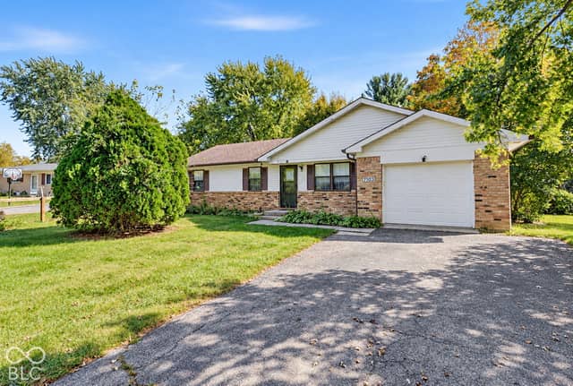 7153 N Orchard Drive, Indianapolis, IN 46236, photo 3 of 54