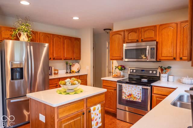 8426 Flick Way, Indianapolis, IN 46237, photo 5 of 23