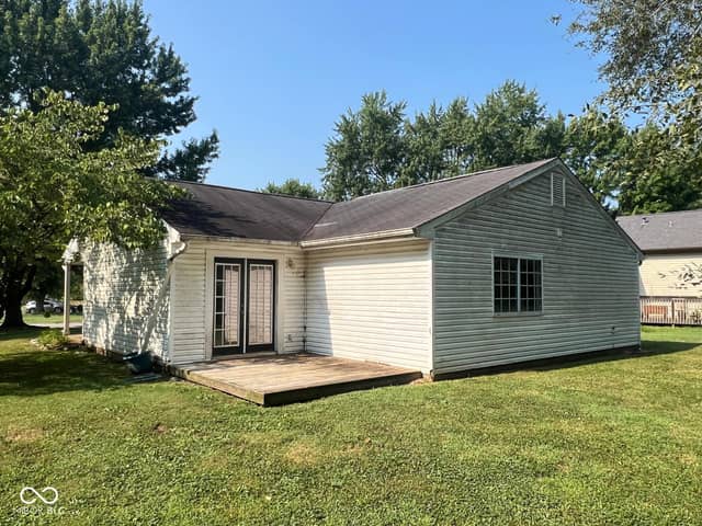 2208 Friendship Drive, Indianapolis, IN 46217, photo 4 of 37