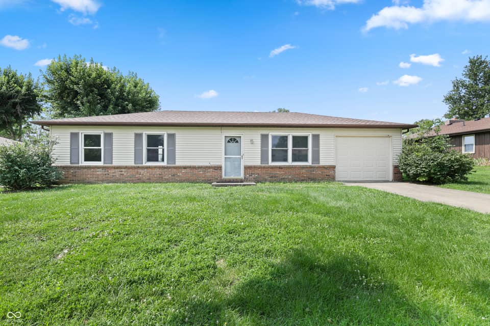 8824 N Miami Ridge Road N, Columbus