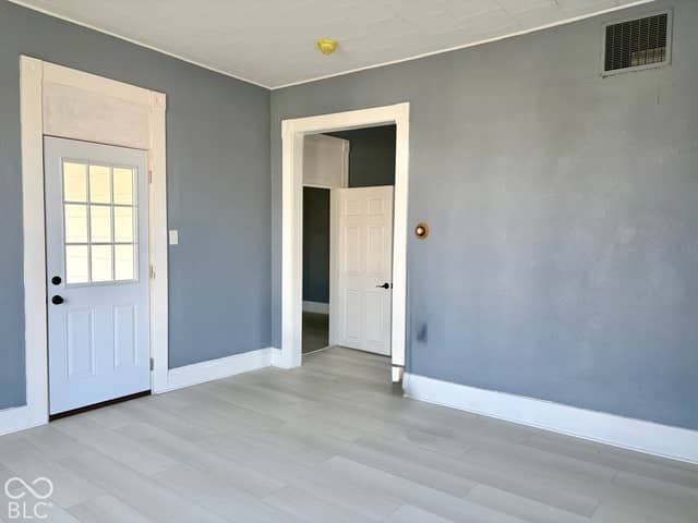 515 Jackson Street, Hope, IN 47246, photo 3 of 23