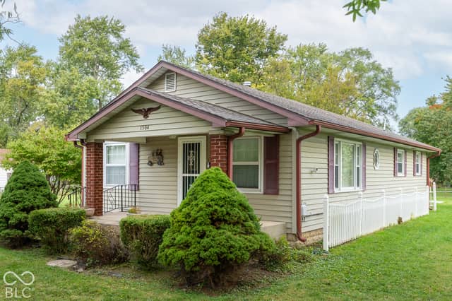 1504 E 22nd Street, Muncie, IN 47302, photo 2 of 29