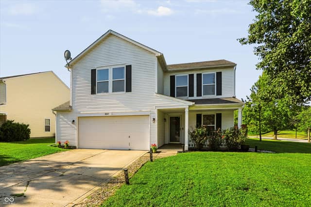 8647 Blooming Grove Drive, Camby, IN 46113, photo 3 of 35