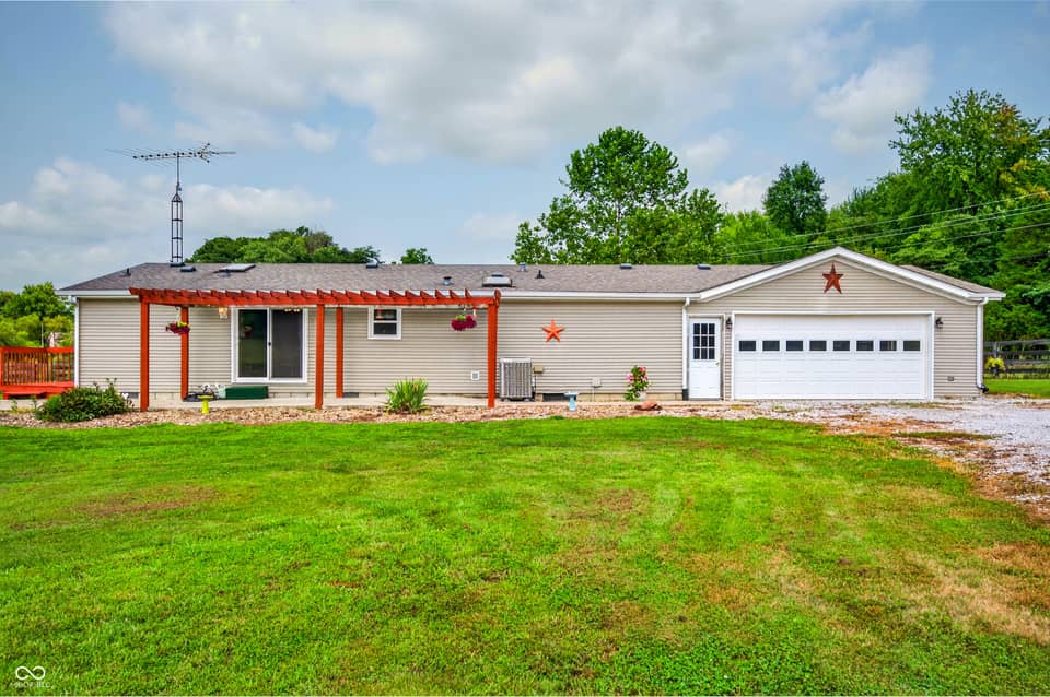 2248 W State Road 58, Seymour