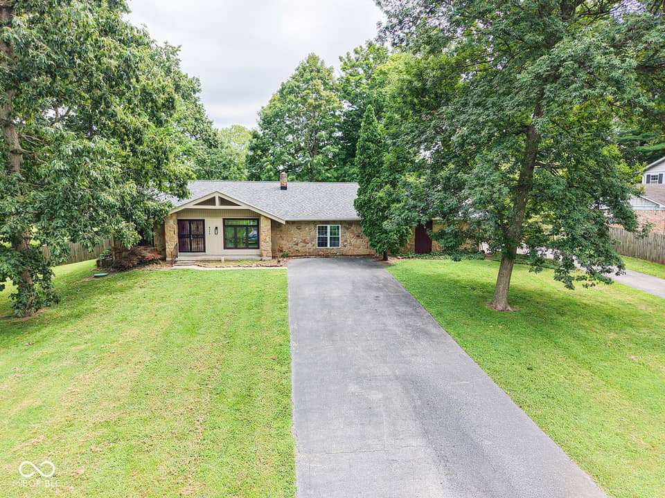 8245 Woodlawn Drive, Martinsville