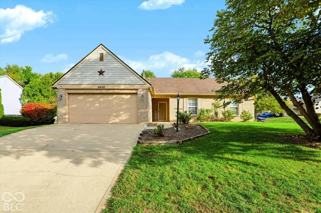 6404 Barberry Drive, Avon, IN 46123, photo 2 of 37