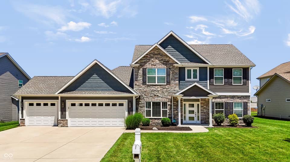 1066 Chesapeake Pointe Drive, Lafayette