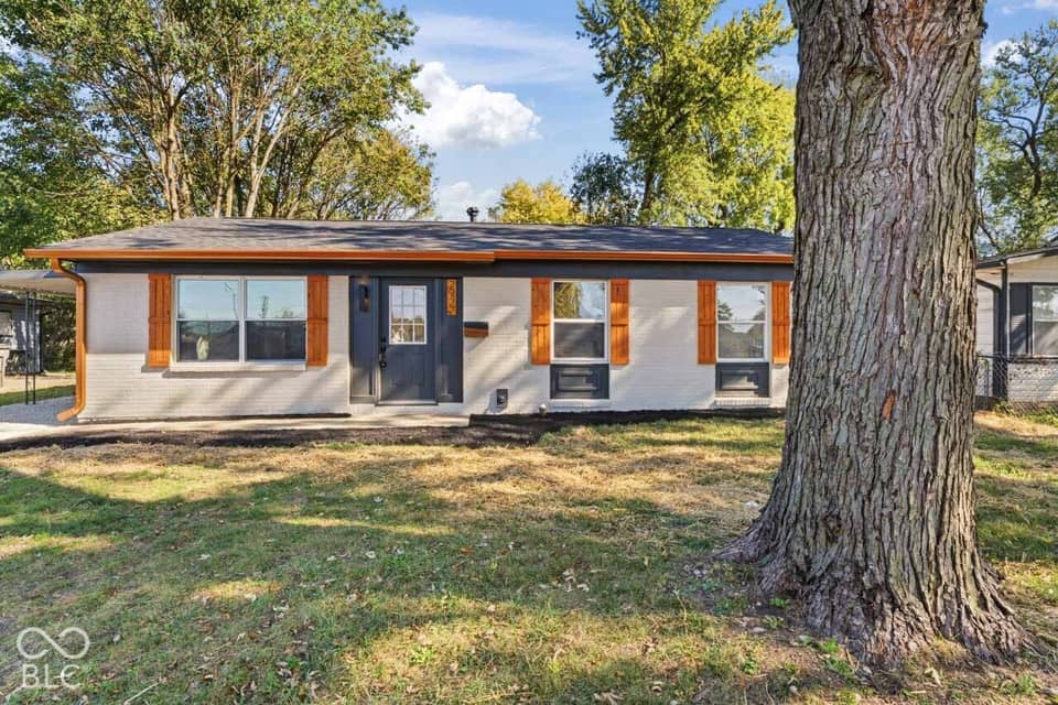 2927 Caroline Avenue, Indianapolis, IN 46218, photo 1 of 73