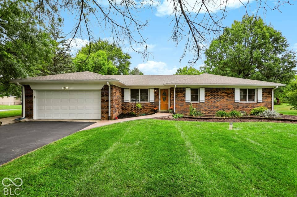 6925 Crown Drive, Brownsburg