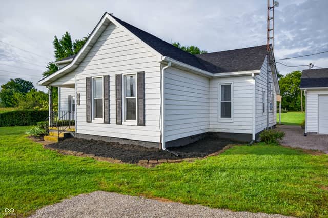 5365 E State Street E, Columbus, IN 47201, photo 4 of 90
