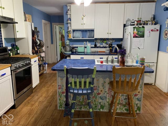305 E County Road 900 S, Clayton, IN 46118, photo 5 of 23
