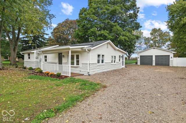 7902 W County Line Road, Camby, IN 46113, photo 3 of 29