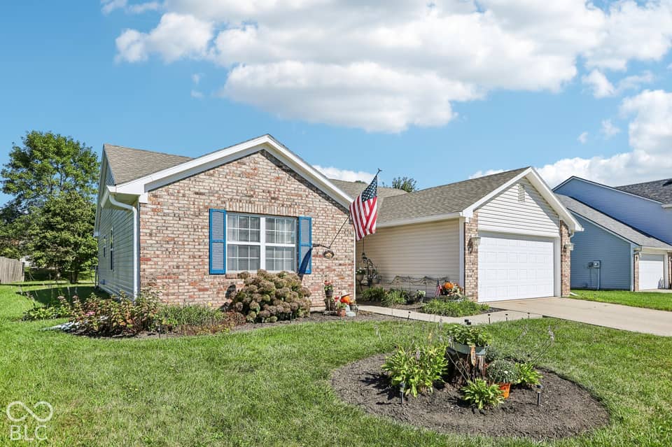 320 E Quail Wood Lane, Westfield, IN 46074, photo 1 of 36