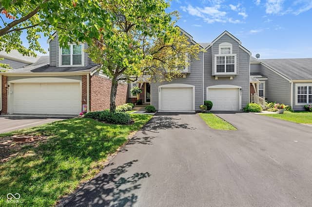 6487 Miramar Court, Indianapolis, IN 46250, photo 2 of 26