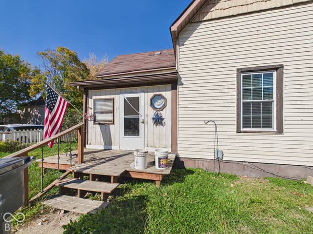 624 Milton Avenue, Anderson, IN 46012, photo 2 of 9