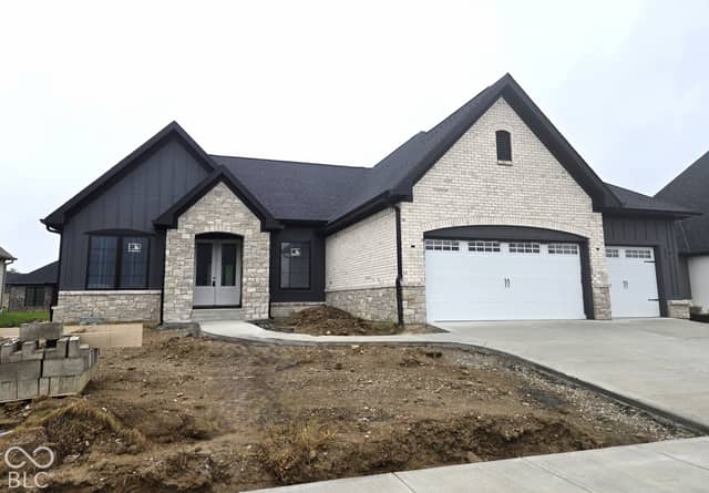 1047 Beechtree Lane, Franklin, IN 46131, photo 2 of 18