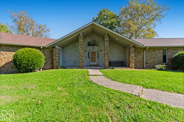 7440 E 50 N, Columbus, IN 47203, photo 3 of 53