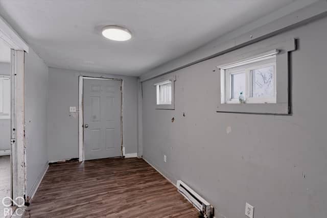 2621 N Chester Avenue, Indianapolis, IN 46218, photo 5 of 23