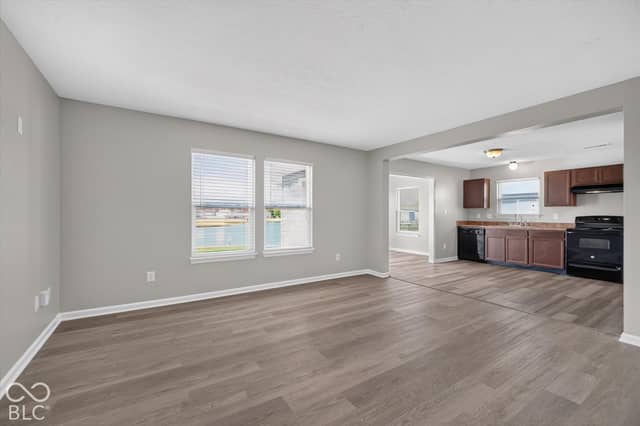 4048 Tahoe Drive, Indianapolis, IN 46235, photo 4 of 39