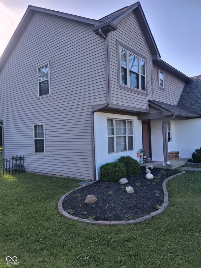 7920 Pine Lake Road, Indianapolis, IN 46268, photo 4 of 46