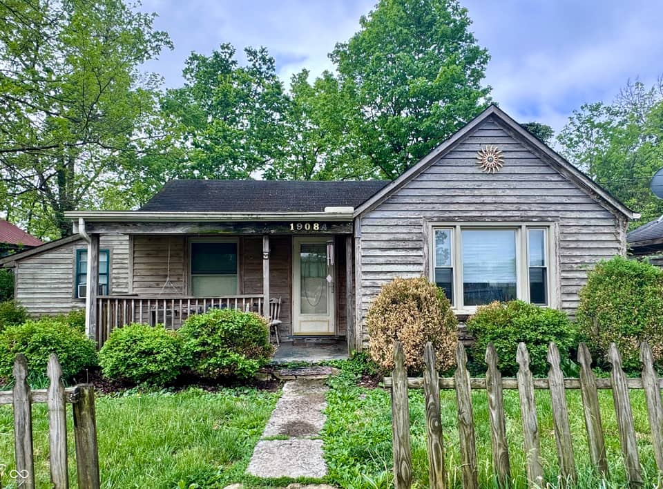 19084 Clayborn Street, Metamora