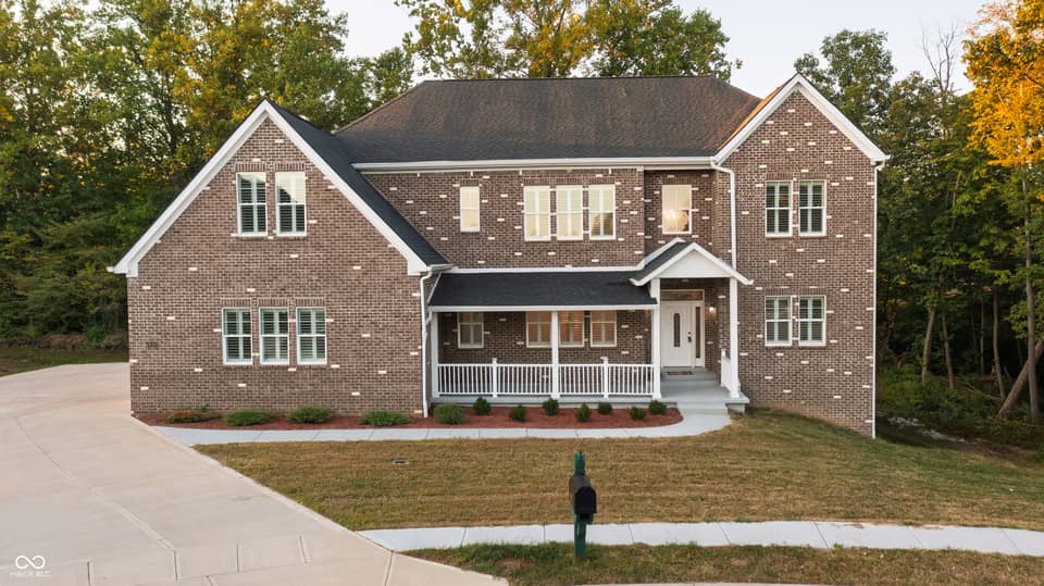 372 Foxboro Drive, Avon