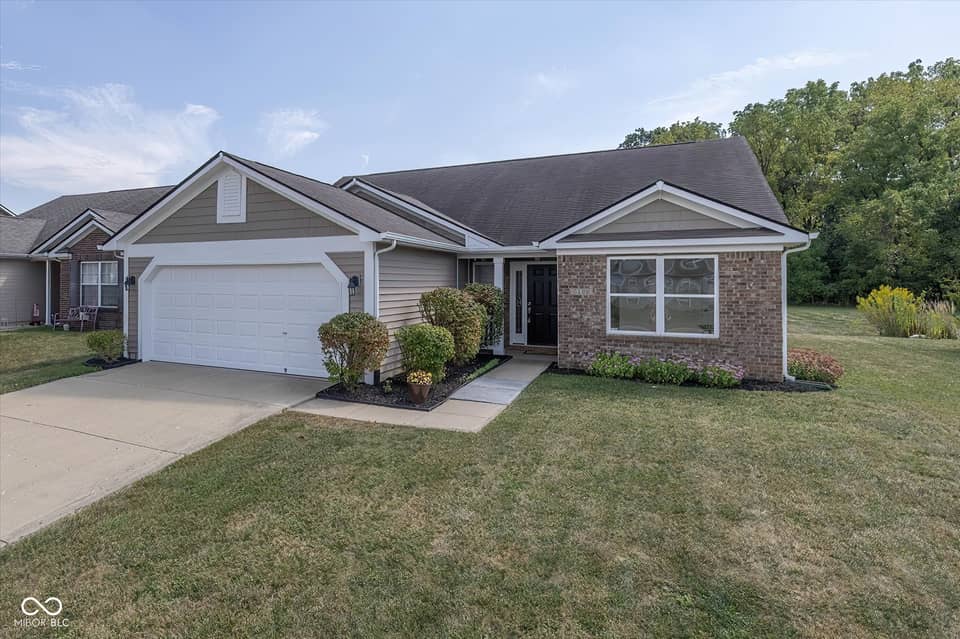 6129 Green Glade Drive, Whitestown
