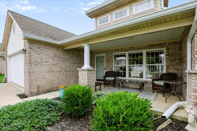 1068 Hilltop Commons Boulevard, Whiteland, IN 46184, photo 5 of 36