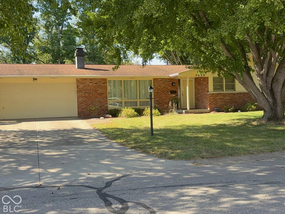 2820 Jordan Drive, Columbus, IN 47203, photo 1 of 38