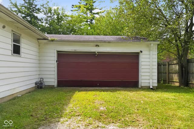 4140 Mellis Drive, Indianapolis, IN 46235, photo 5 of 30