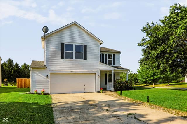 8647 Blooming Grove Drive, Camby, IN 46113, photo 4 of 35