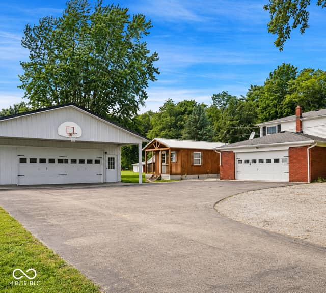 10640 N County Road 250 E, Roachdale, IN 46172, photo 5 of 35