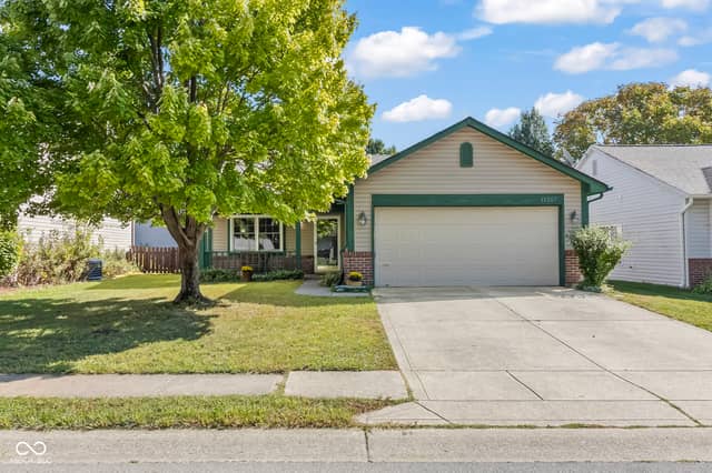 11267 Harrington Lane, Fishers, IN 46038, photo 2 of 20