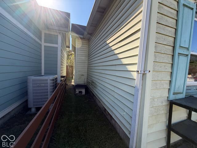 1425 Terrace Avenue, Indianapolis, IN 46203, photo 4 of 40