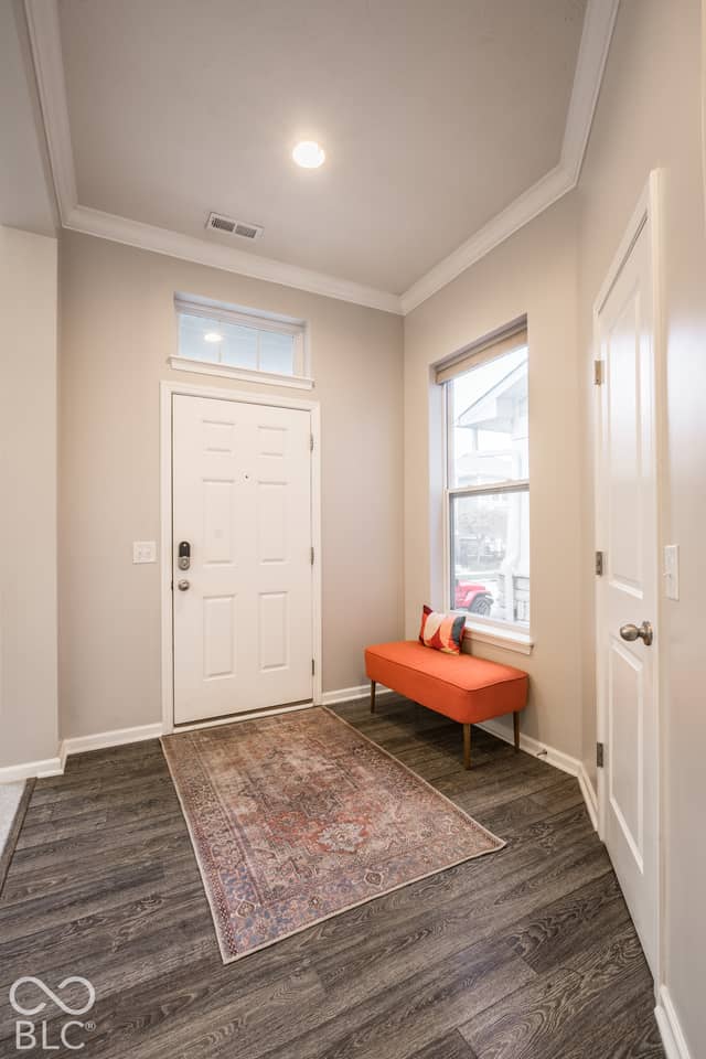 5739 Buskirk Drive, Indianapolis, IN 46216, photo 3 of 30
