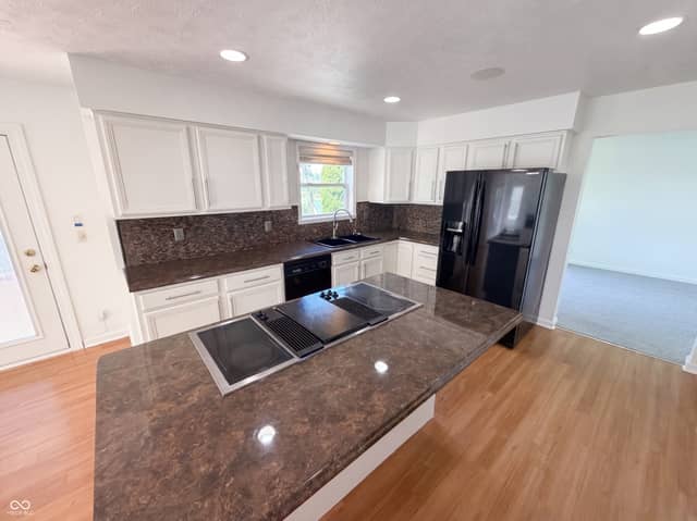 7328 Chestnut Hills Boulevard, Indianapolis, IN 46278, photo 3 of 49
