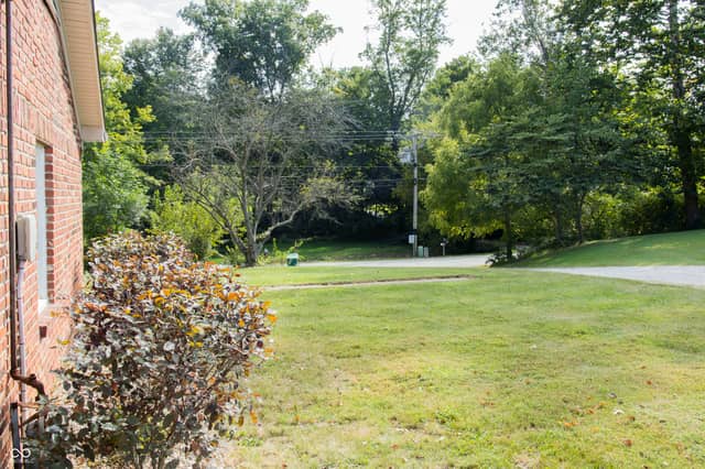 944 W County Road 200 N, Danville, IN 46122, photo 5 of 41