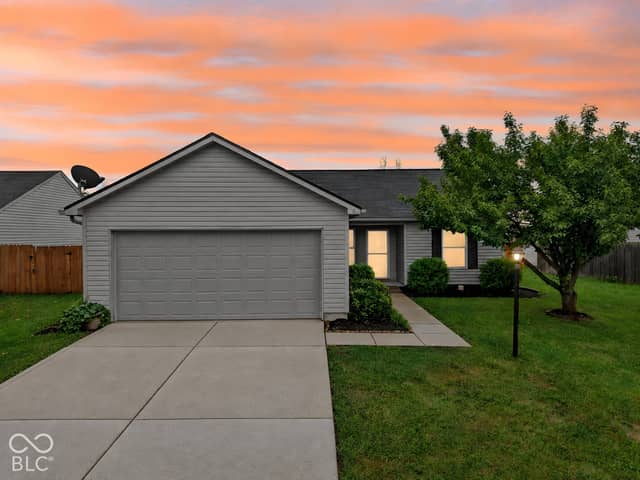 1585 Sweetwater Lane, Greenfield, IN 46140, photo 3 of 19