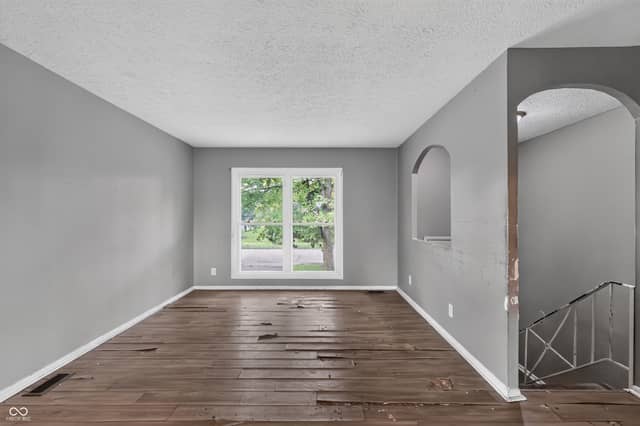 3651 Decamp Drive, Indianapolis, IN 46226, photo 4 of 16