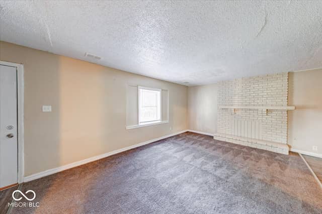 6208 E 24th Street, Indianapolis, IN 46219, photo 3 of 20