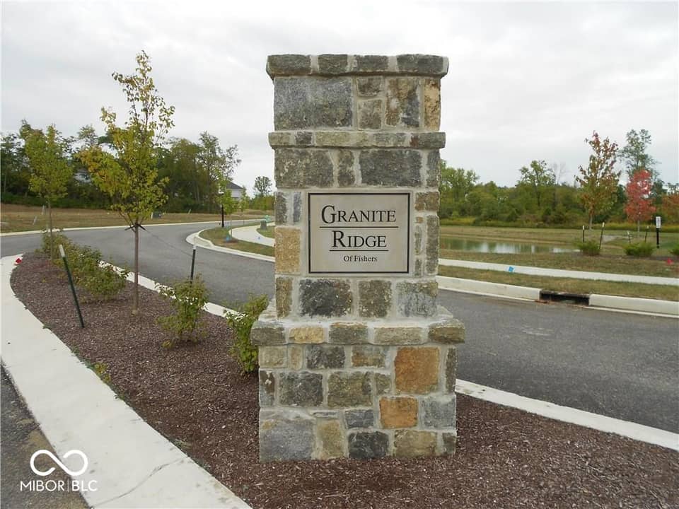 12662 Granite Ridge Circle, Fishers