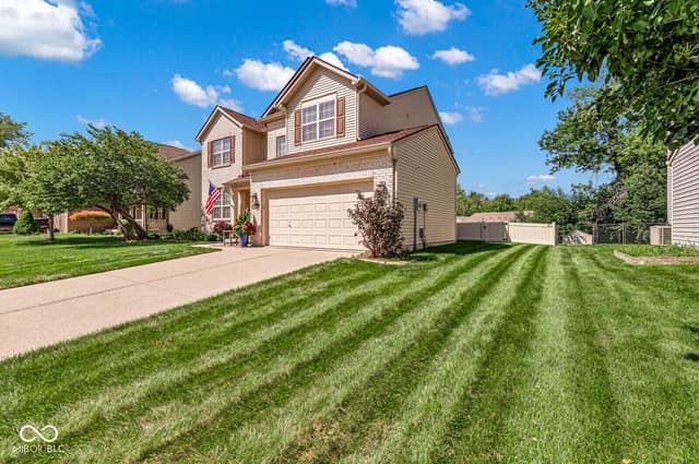 8744 Rapp Drive, Indianapolis, IN 46237, photo 4 of 65
