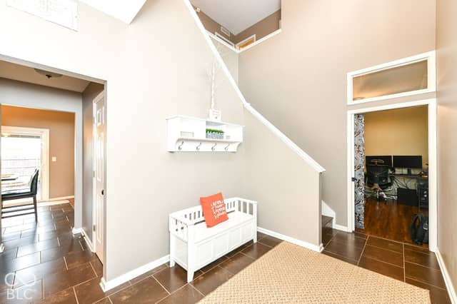 250 Lakemoore Street, Brownsburg, IN 46112, photo 4 of 37