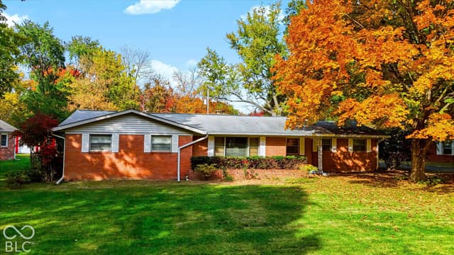 6924 Munsee Lane, Indianapolis, IN 46260, photo 2 of 53