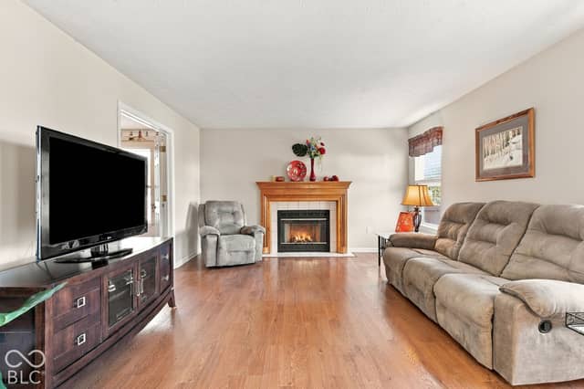 7520 Samuel Drive, Indianapolis, IN 46259, photo 5 of 37