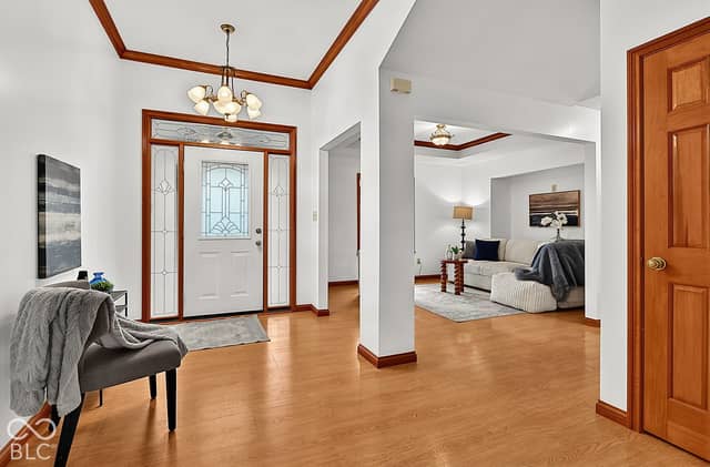 286 N Summerfield Drive N, Greenfield, IN 46140, photo 4 of 55