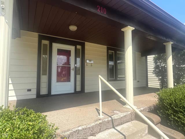 210 E 7th Street, Rushville, IN 46173, photo 4 of 43